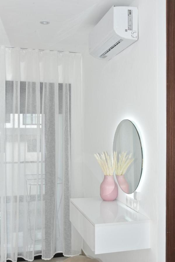 Lovely Apartment With Pool & Gym 케니트라 외부 사진